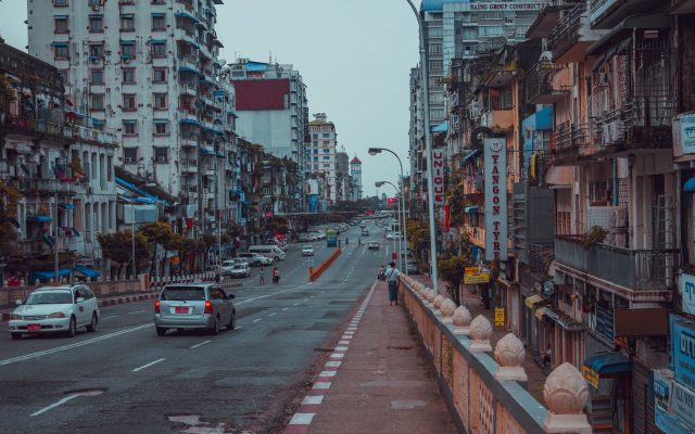 ทริปครอบครัวย่างกุ้ง — มุมลับ