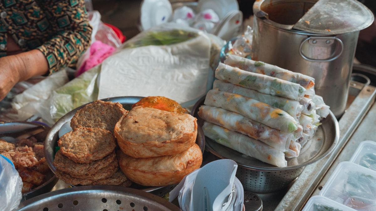 ทัวร์สตรีทฟู้ดภูเก็ตเวียดนาม — มุมลับ