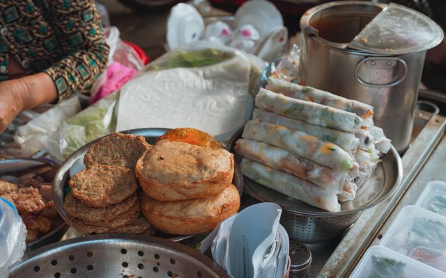 ทัวร์สตรีทฟู้ดภูเก็ตเวียดนาม — มุมลับ